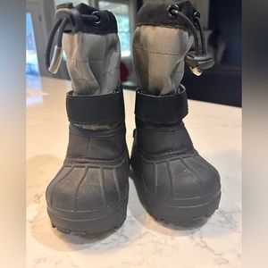 Toddler 5 Columbia Snow Boots